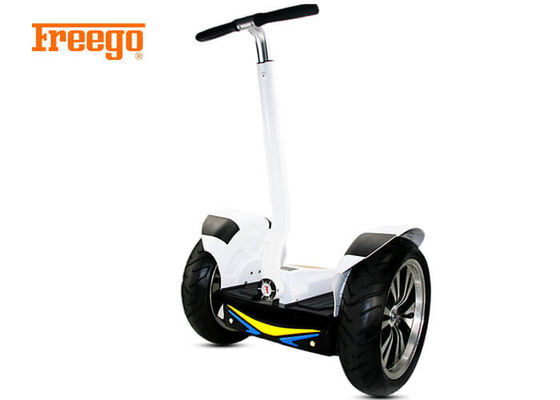Qualität  1000W*2 White Self Balancing Electric Scooter Button Control 3-5H Charging Time usine